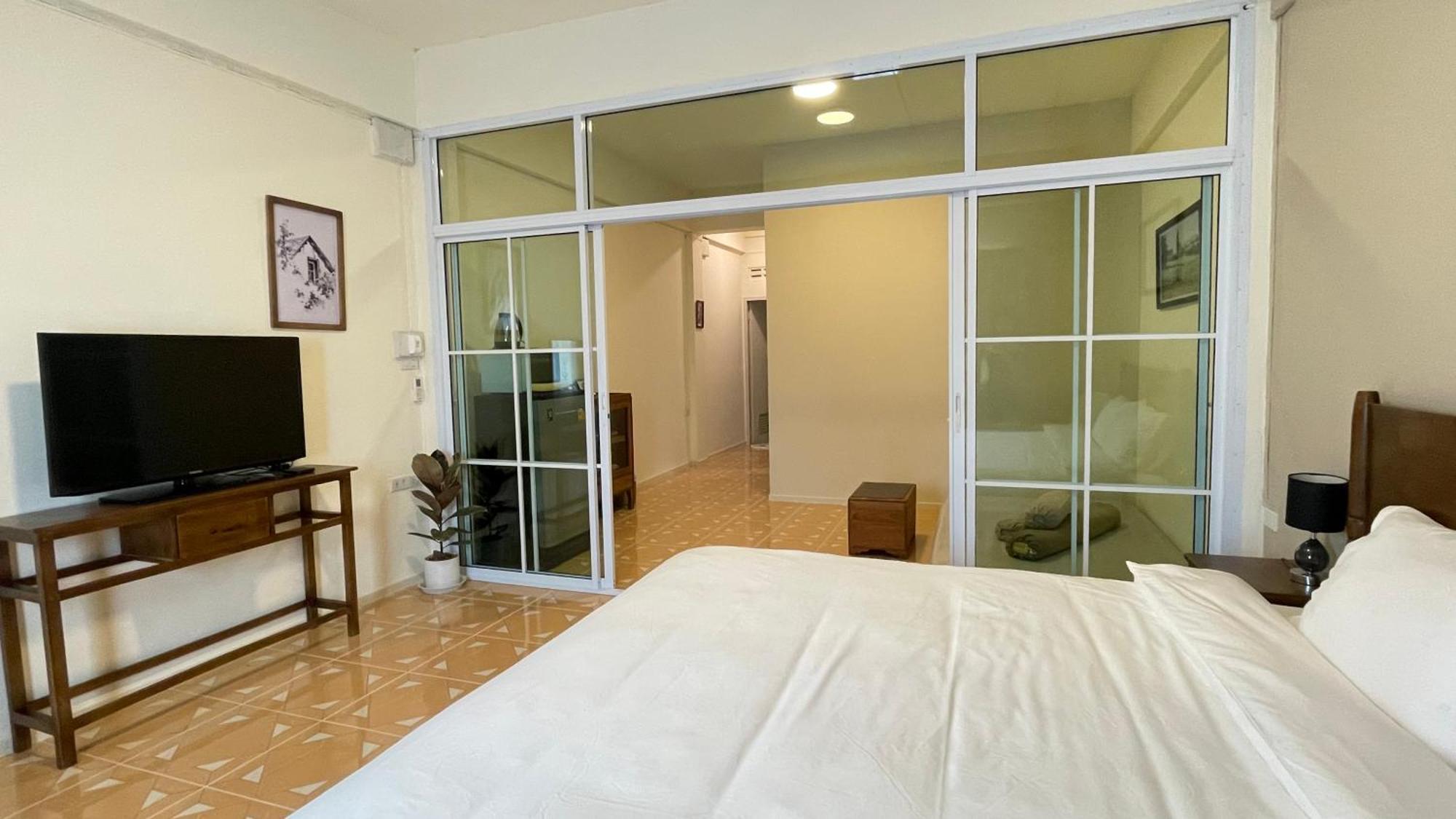 Ay'S House Aparthotel Chiang Mai Exterior photo