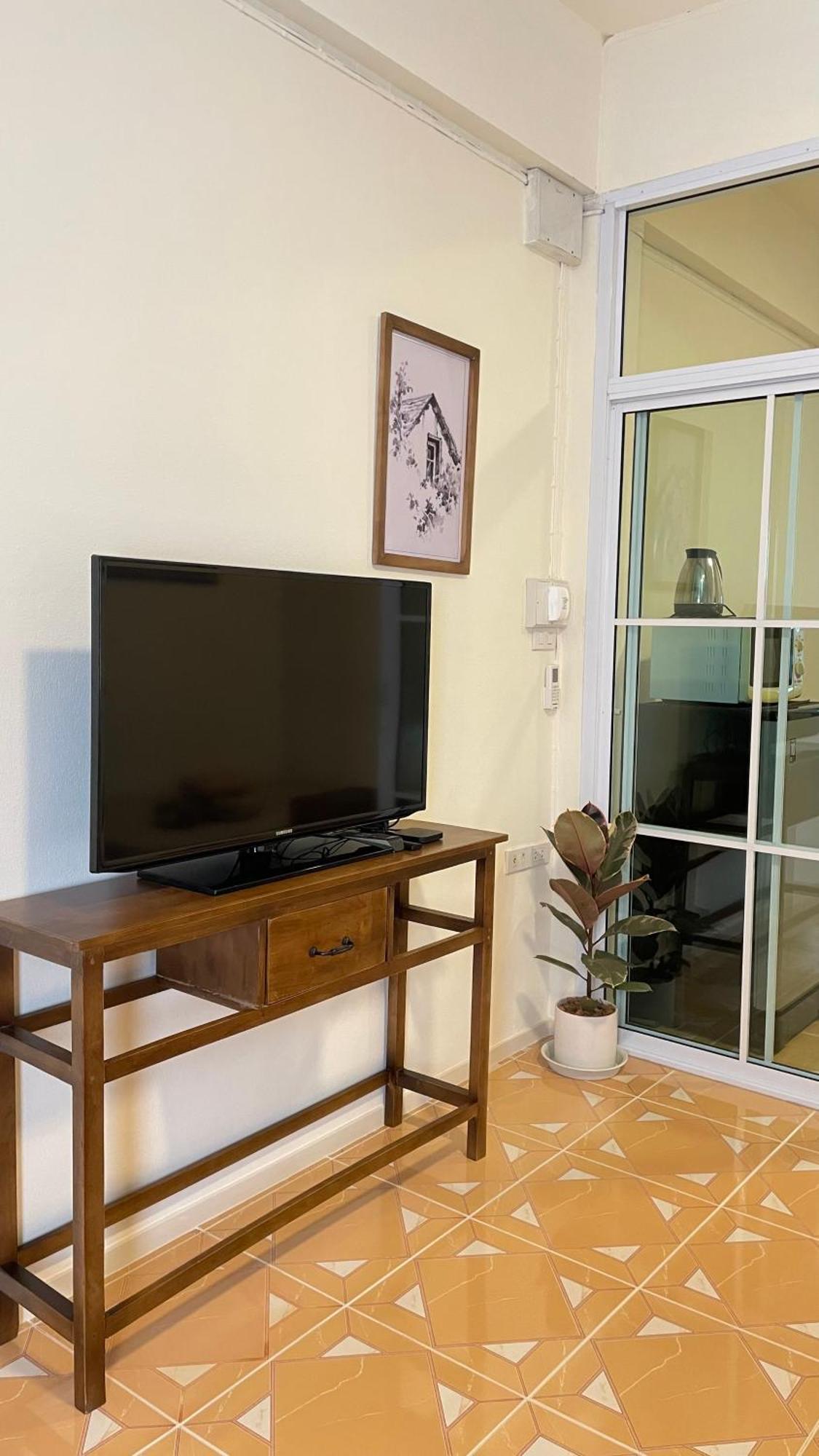 Ay'S House Aparthotel Chiang Mai Exterior photo