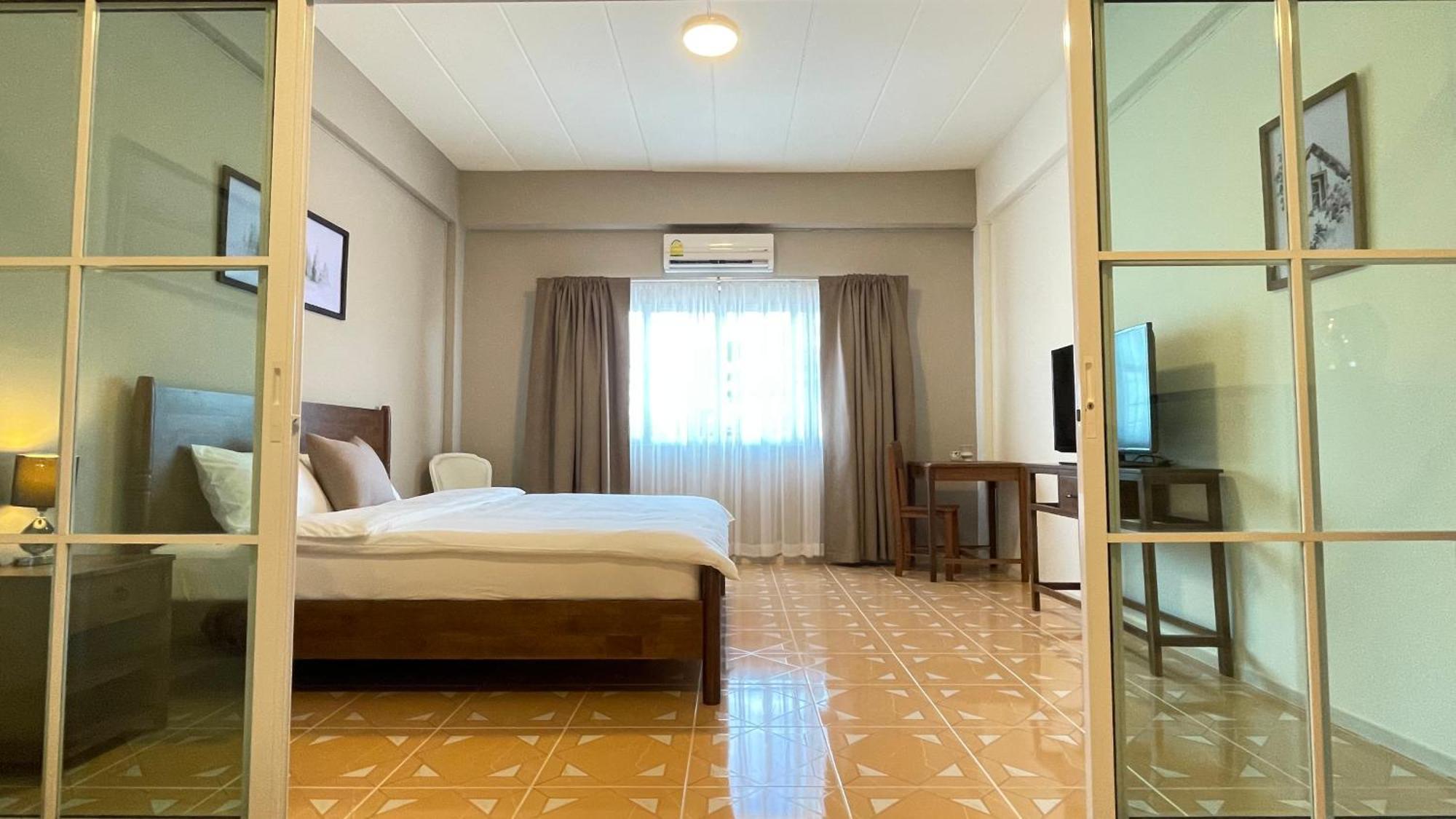 Ay'S House Aparthotel Chiang Mai Exterior photo